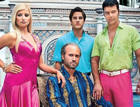 assasinio di gianni versace rai 4 in chiaro quando inizia